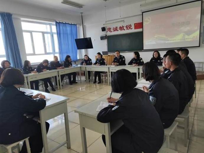 adafec1218d93a80c3f2674bd230c26