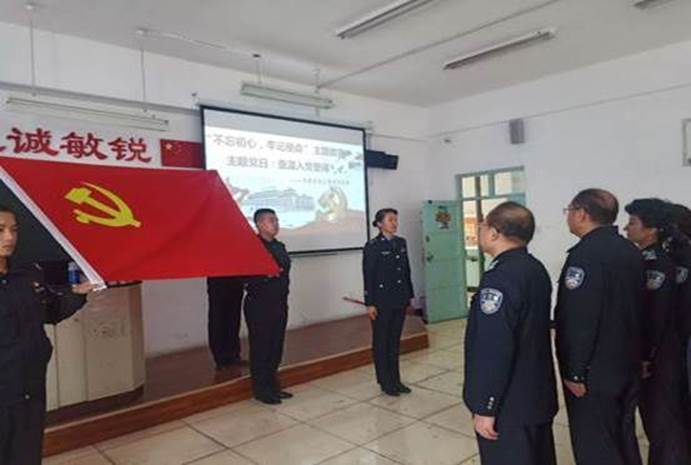 说明: 说明: 39ad2d5832c0dfea1053554b9614af7